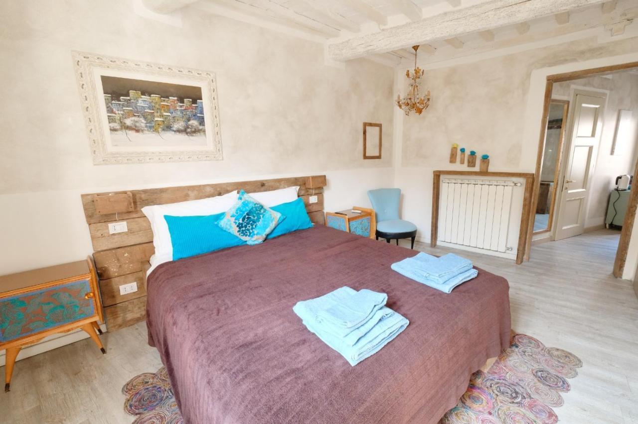 La Boheme Suite With Ac And Wifi ルッカ エクステリア 写真